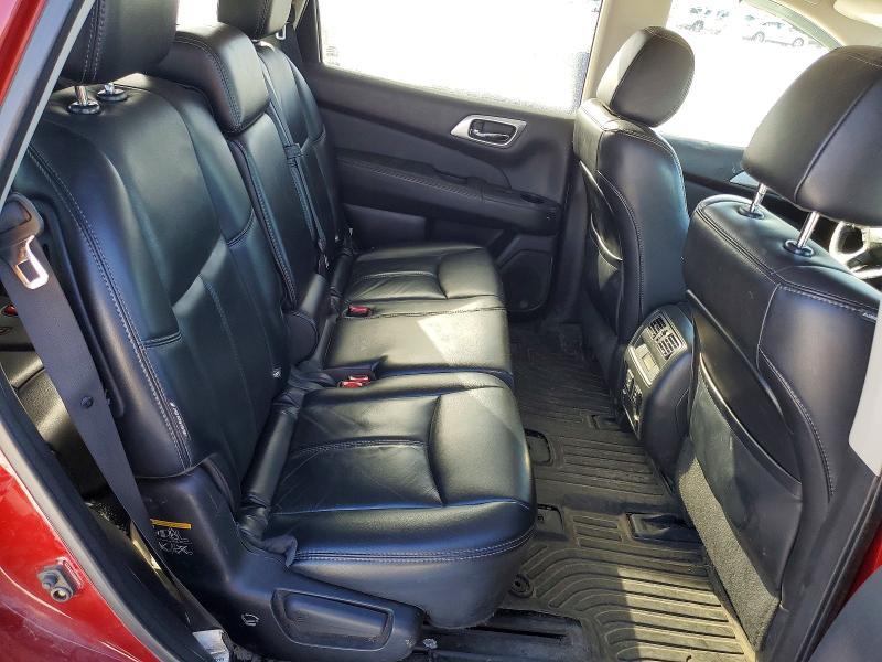 2018 Nissan Pathfinder s