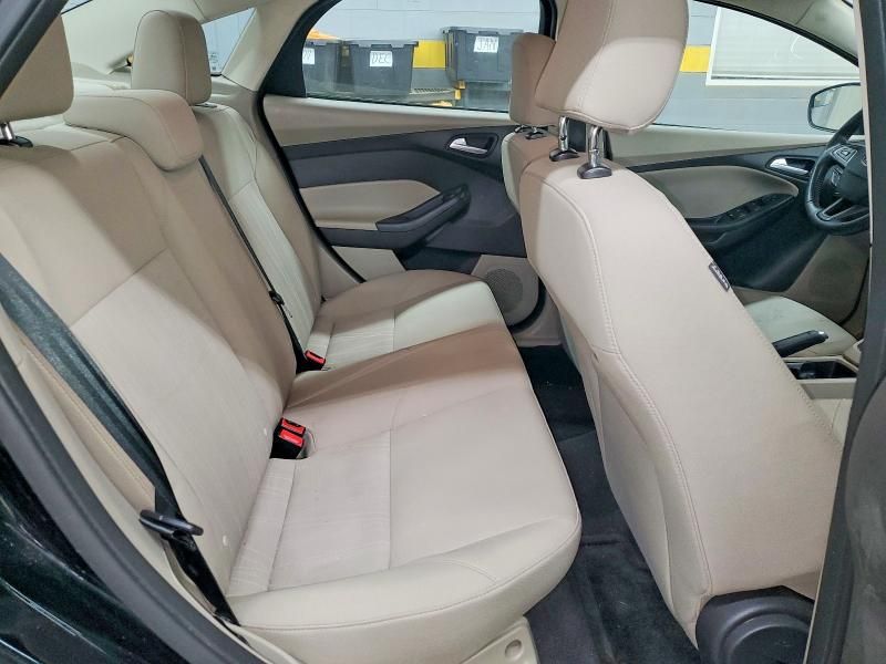 2016 Ford Focus se