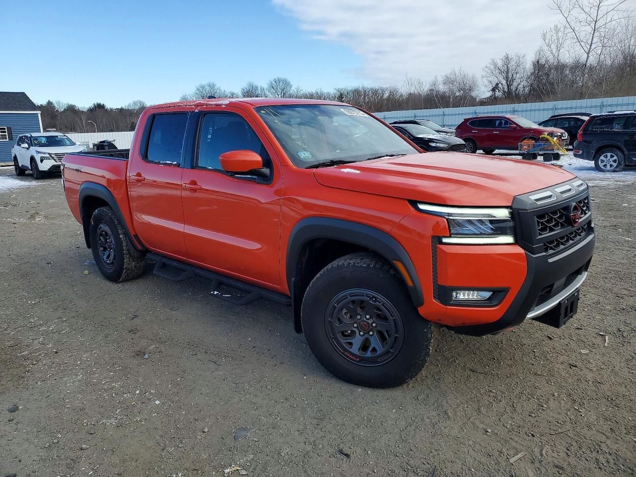 2025 Nissan Frontier s