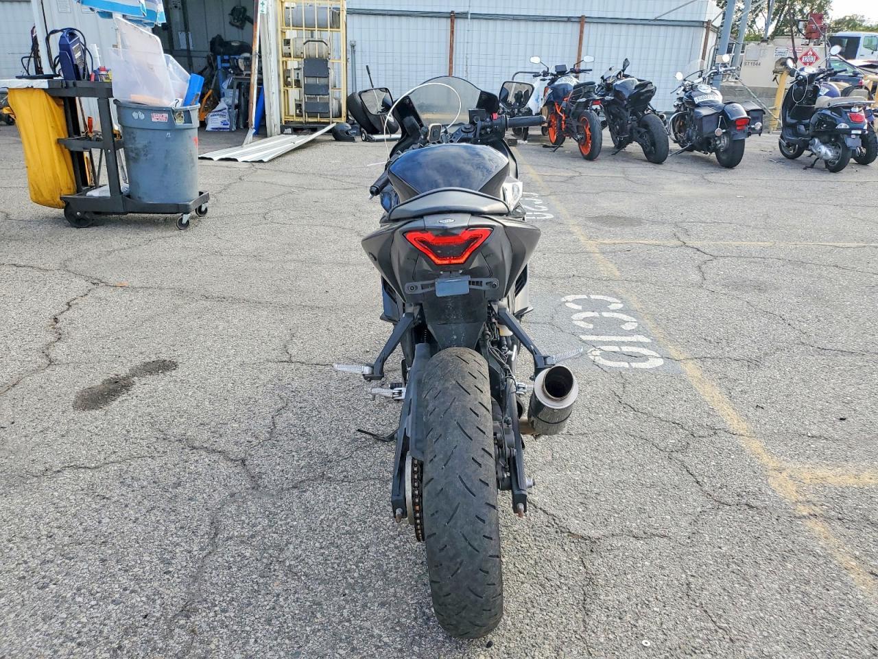 2021 Yamaha YZFR3 A
