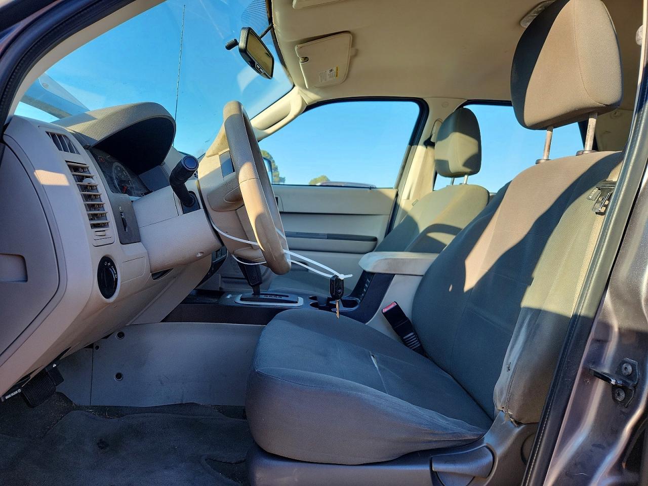 2010 Ford Escape xls