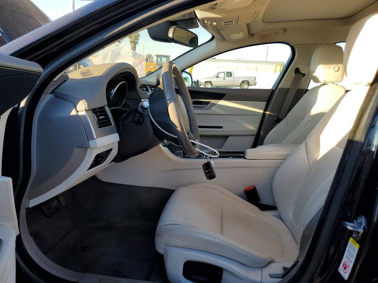 2017 Jaguar Xf Premium