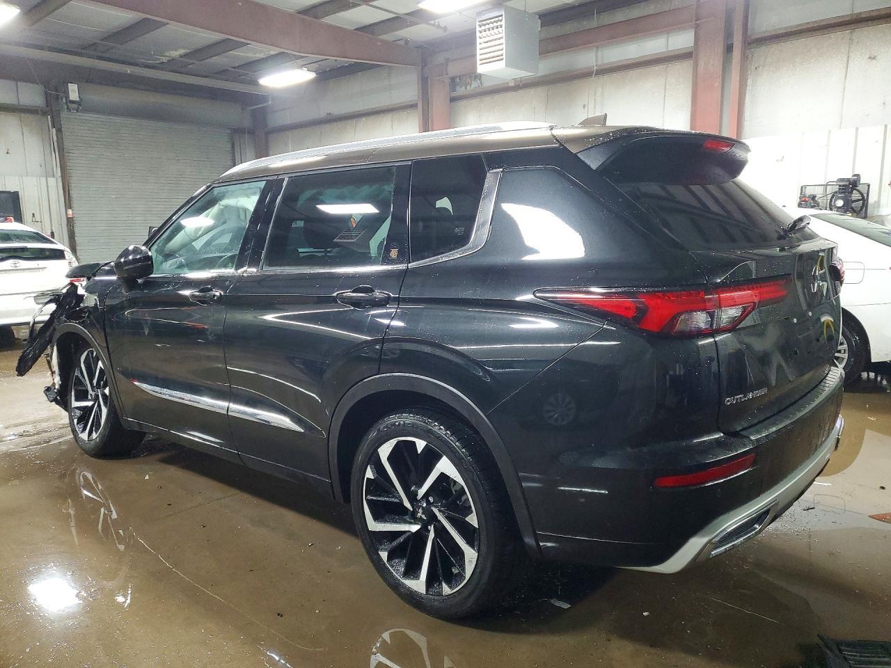 2023 Mitsubishi Outlander sel