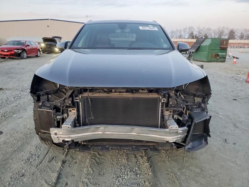 2019 Audi Q7 Prestige