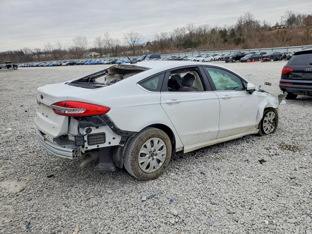 2019 Ford Fusion s