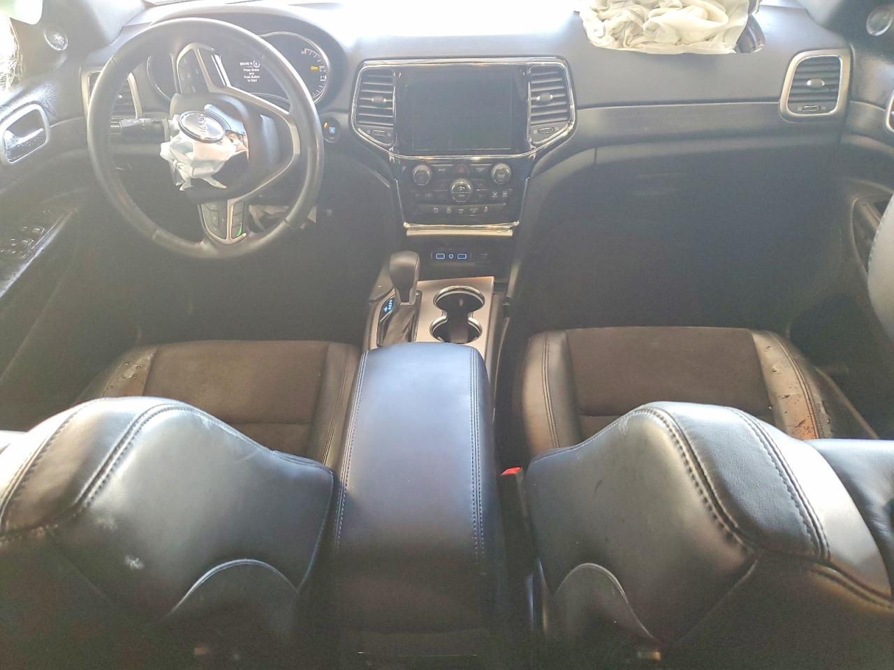 2019 Jeep Grand Cherokee Laredo