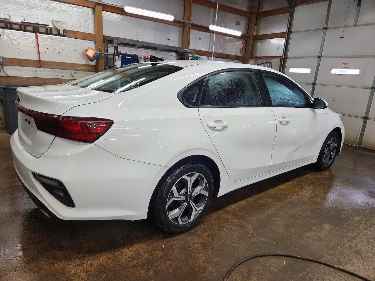 2021 KIA Forte fe