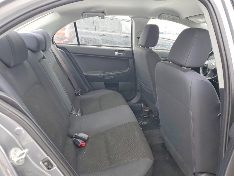 2016 Mitsubishi Lancer es