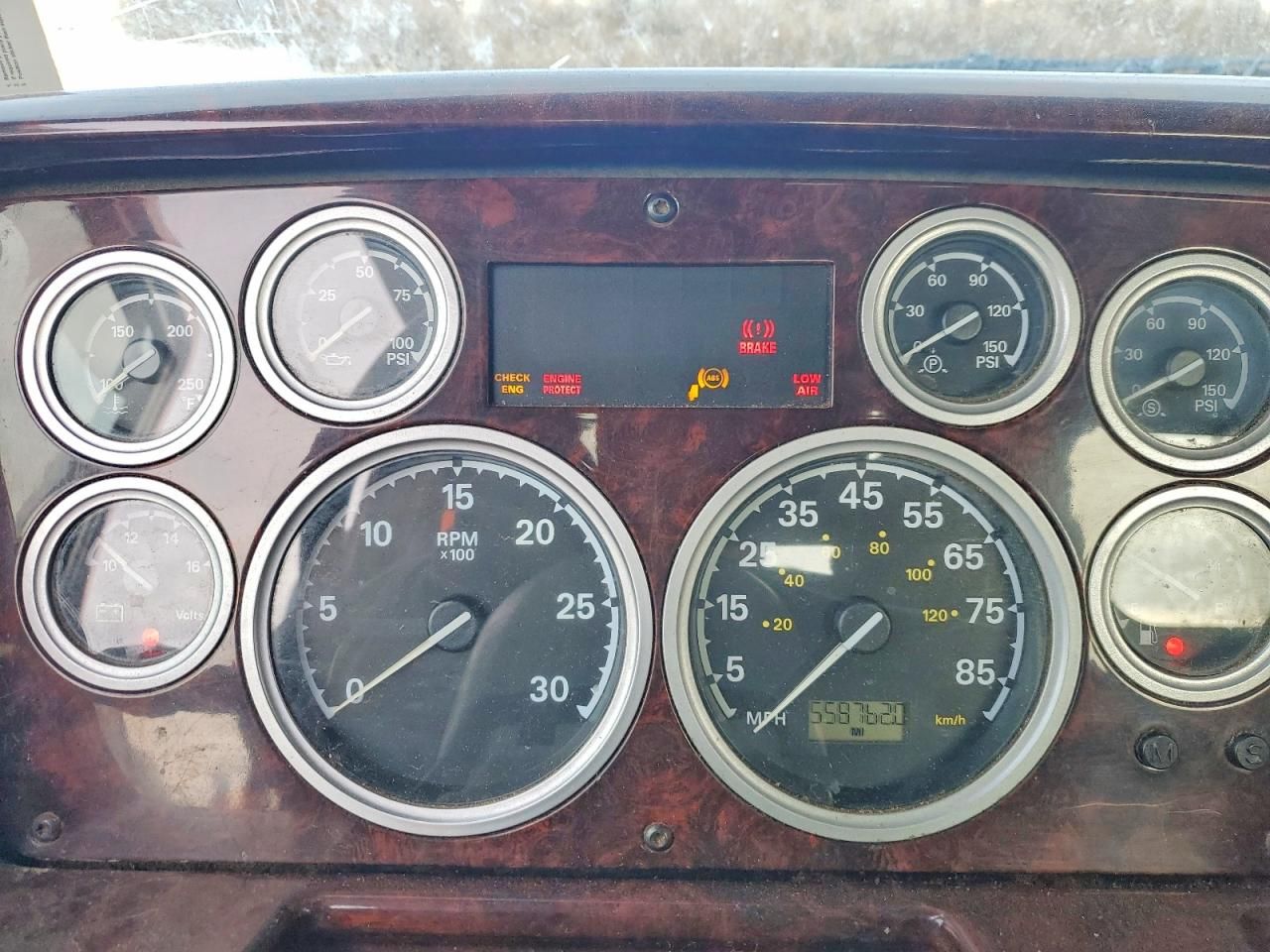 2005 Sterling AT 9500