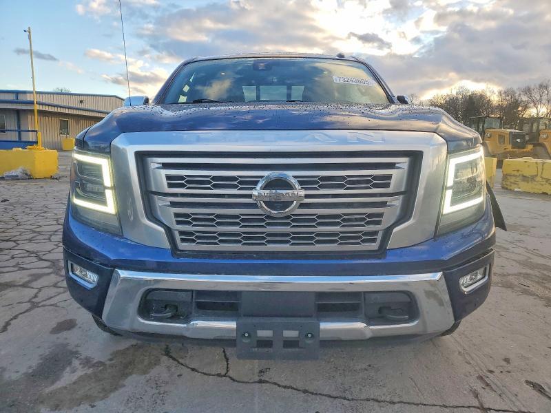 2021 Nissan Titan sv