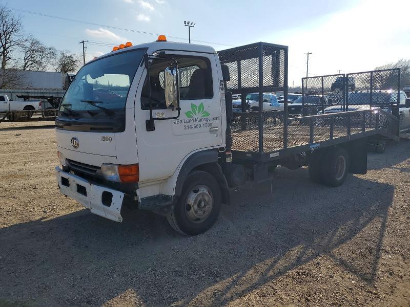 2006 Nissan Diesel UD1300 Crew Cab Flatbed Truck