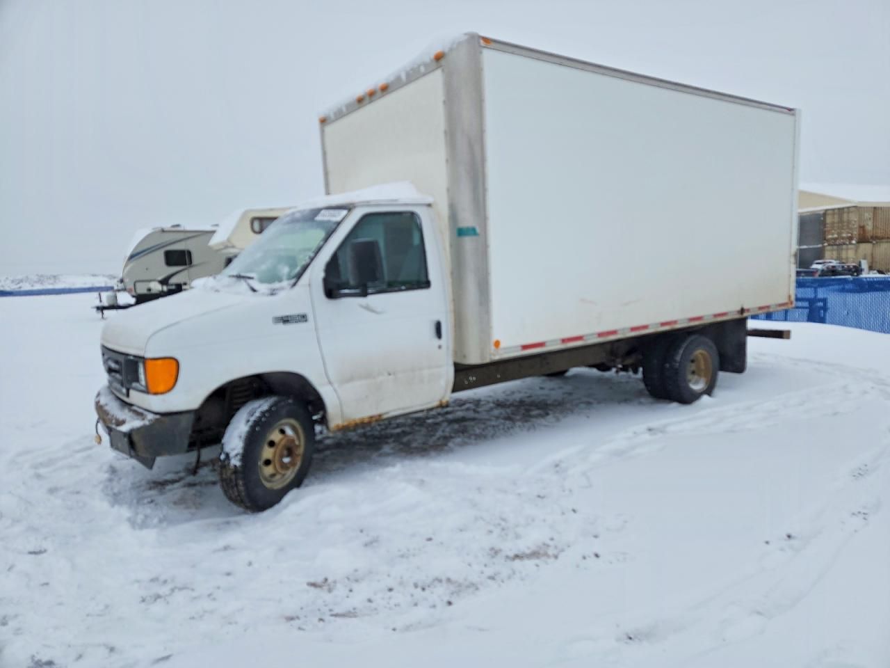 2004 Ford Econoline E450 Super Duty Cutaway Van
