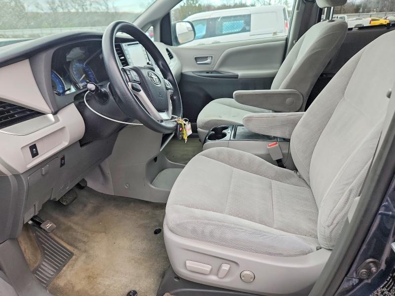 2018 Toyota Sienna le