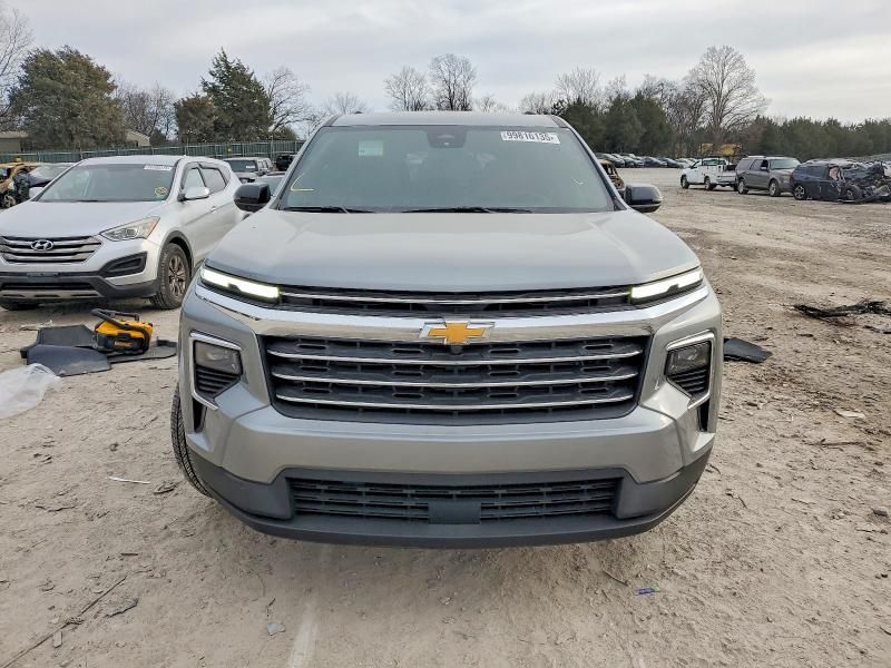 2025 Chevrolet Traverse lt