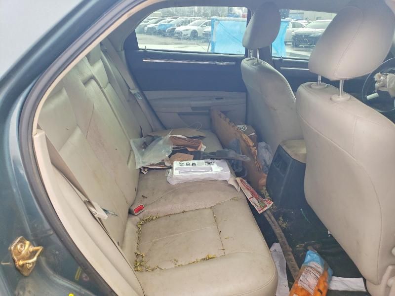 2005 Chrysler 300 Touring