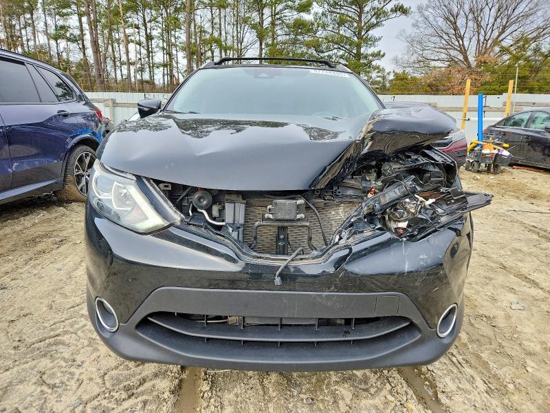 2019 Niss Rogue Sport sv