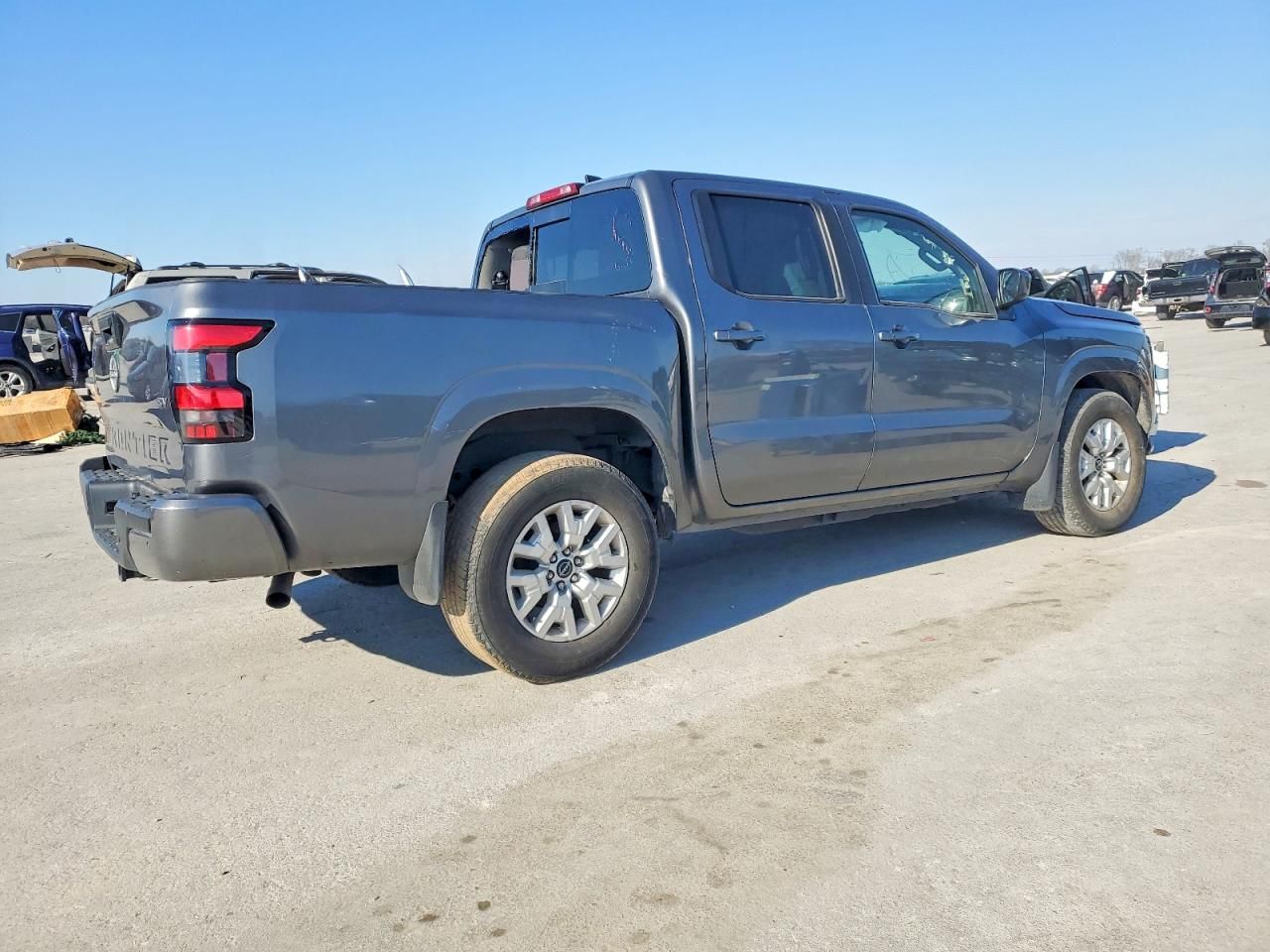 2024 Nissan Frontier s