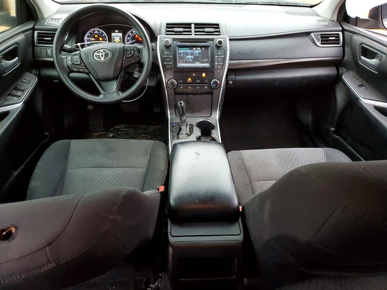 2016 Toyota Camry le