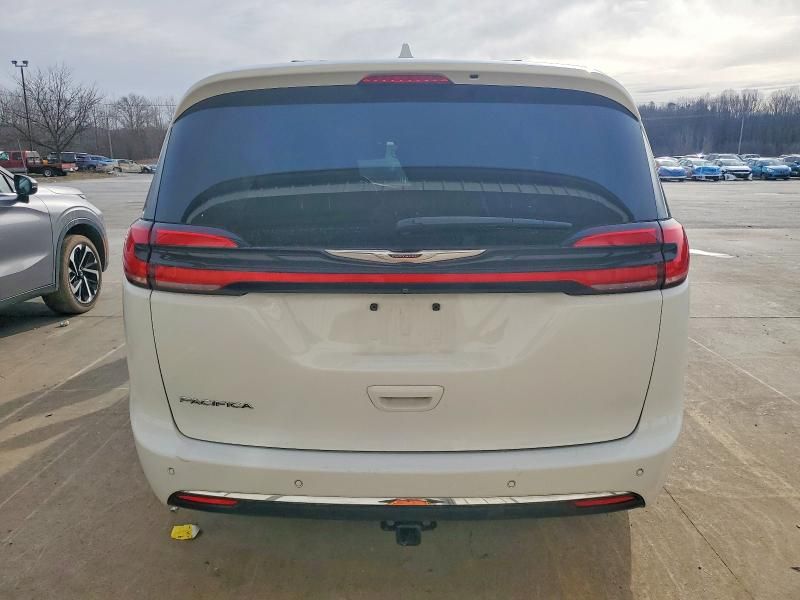 2021 Chrysler Pacifica Touring