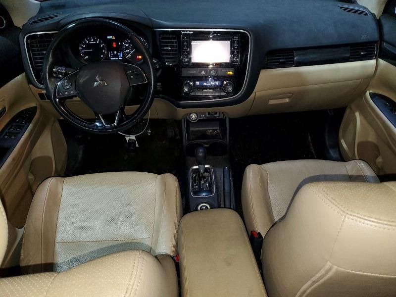 2016 Mitsubishi Outlander se