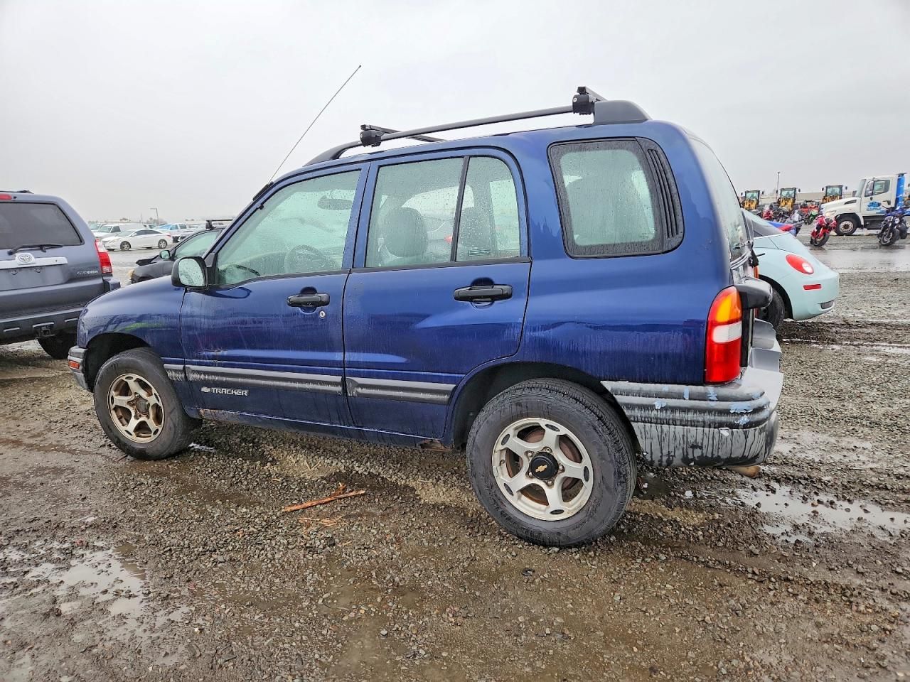 2001 Chevrolet Tracker