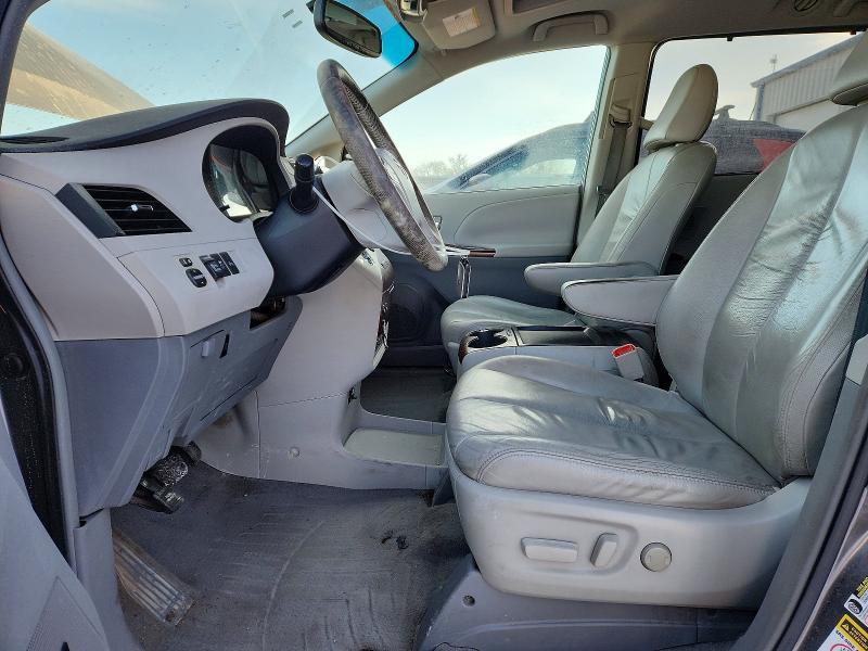 2011 Toyota Sienna xle