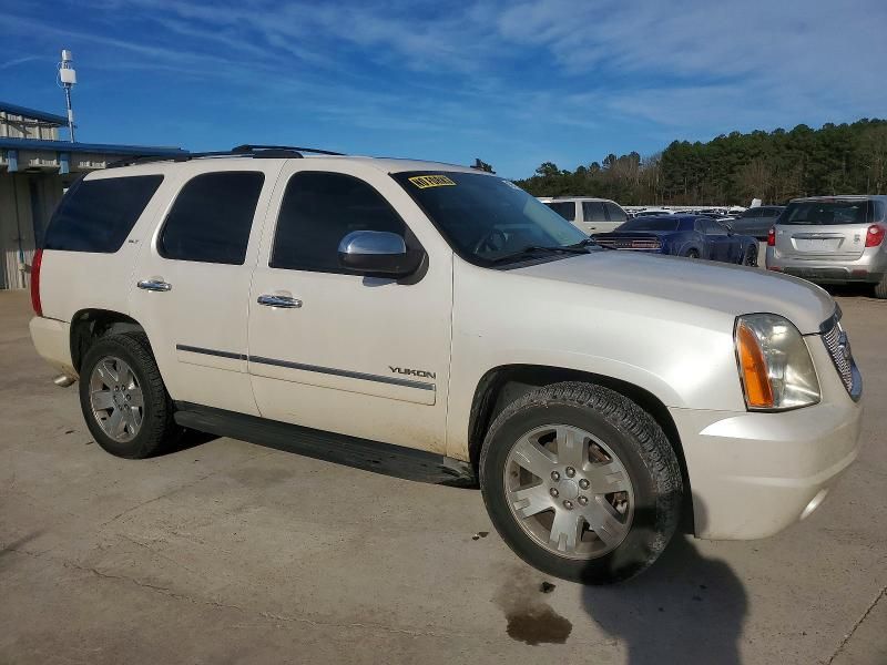 2011 GMC Yukon slt