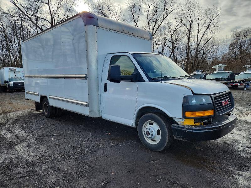 2018 GMC Savana Commercial cu