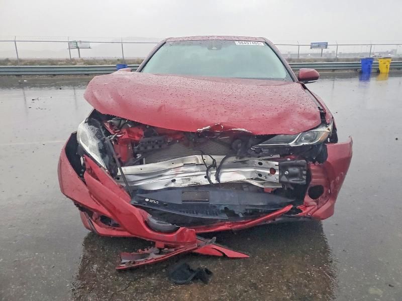 2020 Toyota Camry le