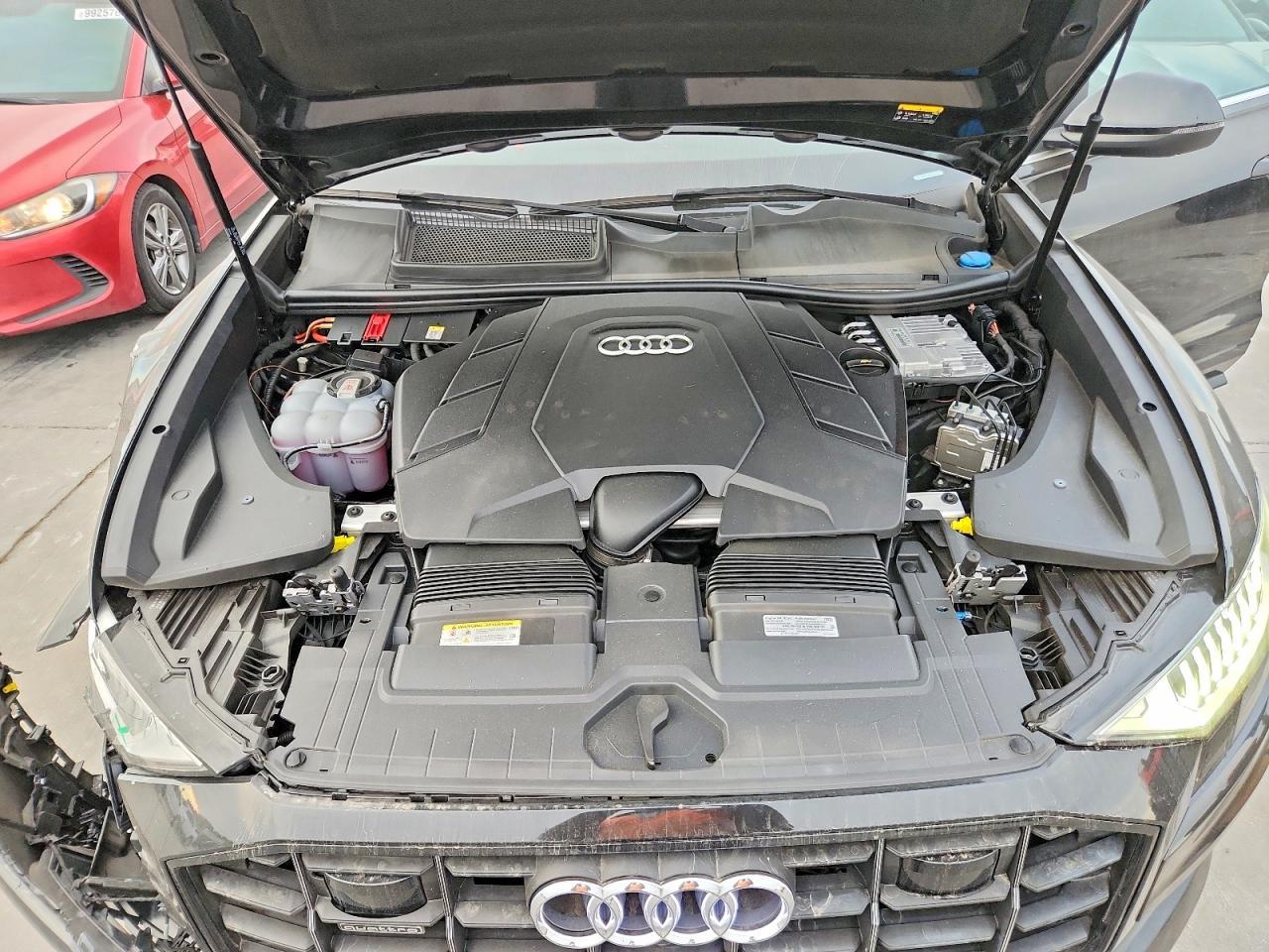 2023 Audi Q8 Premium Plus