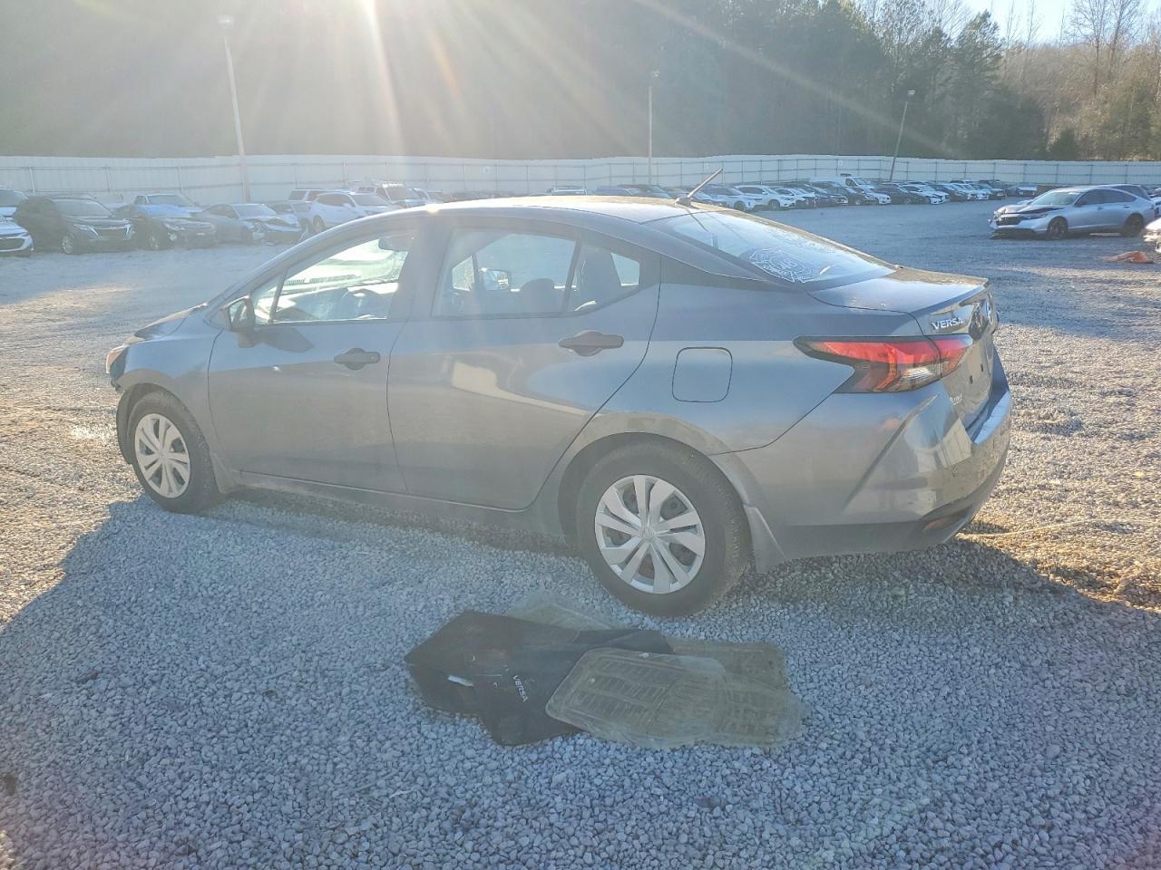 2022 Nissan Versa s