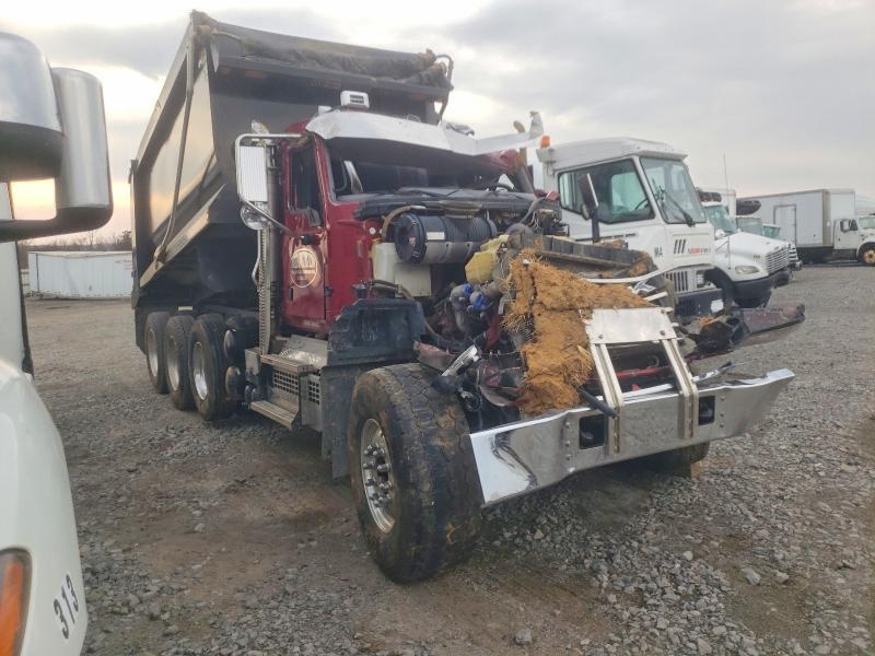 2022 Mack Granite-semi Truck