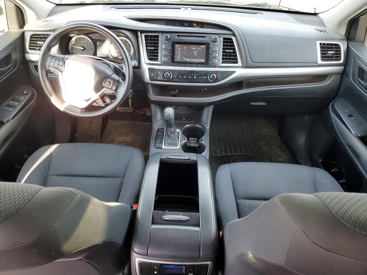 2015 Toyota Highlander le