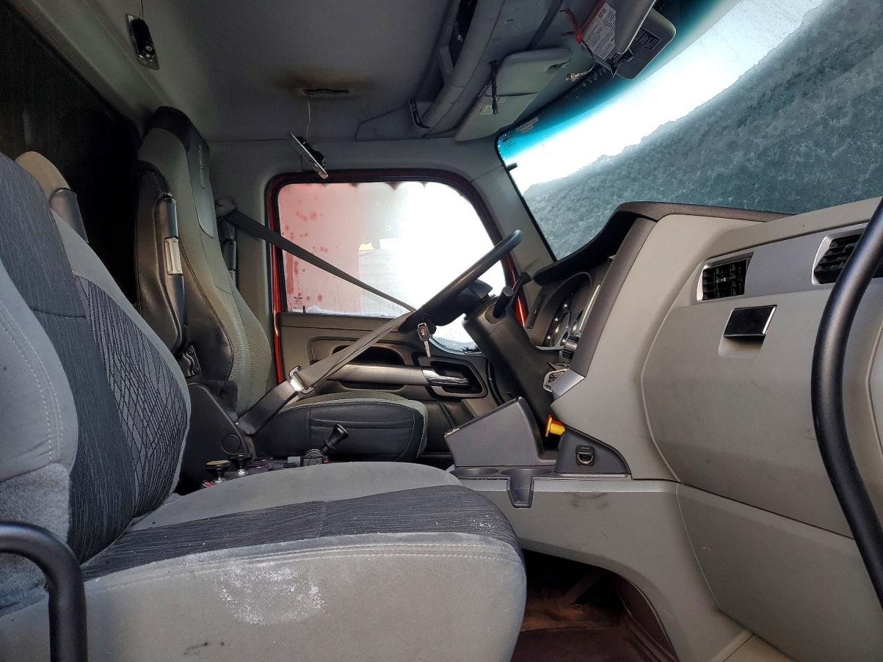 2020 Kenworth T880 Dump Truck