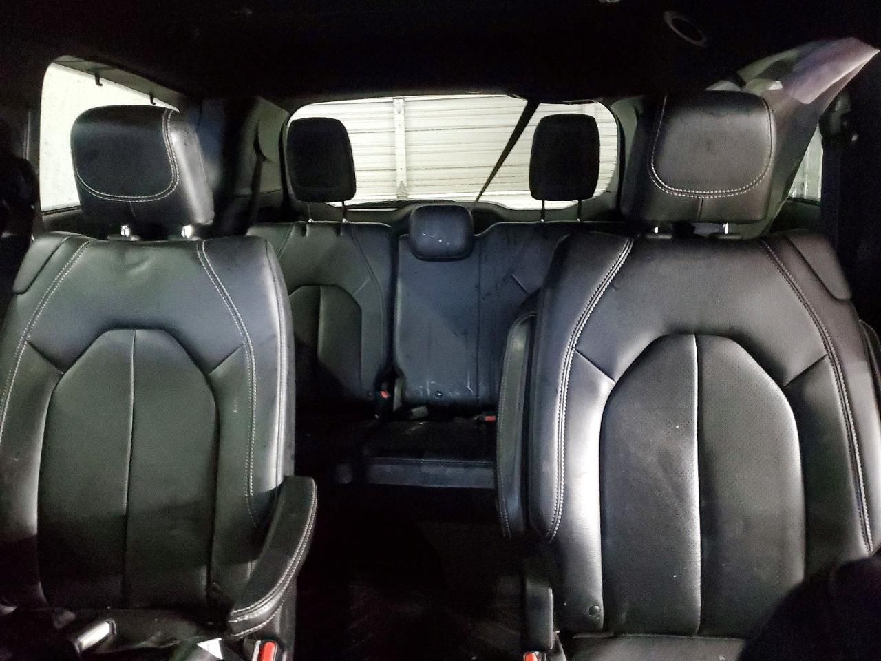 2020 Chrysler Pacifica Touring l