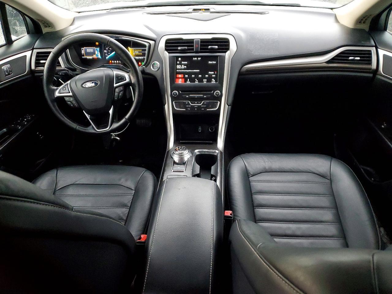2017 Ford Fusion se Hybrid