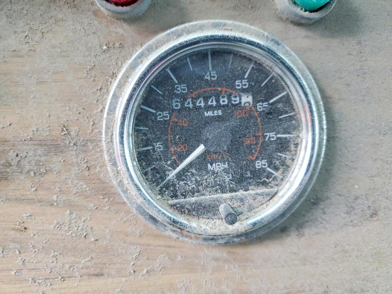 1998 Westenstar 1998 Western Star 4900 Semi Truck