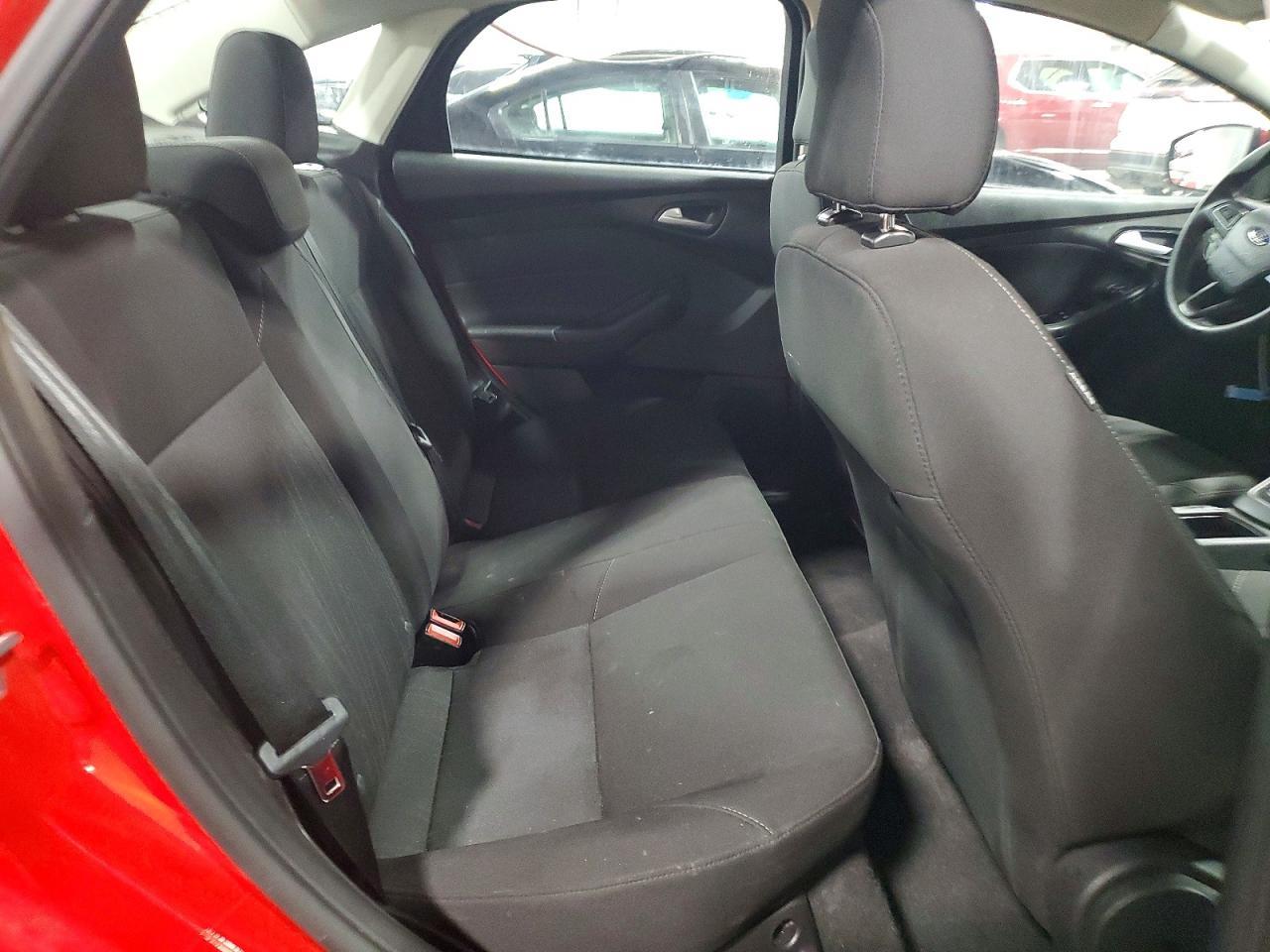 2016 Ford Focus se