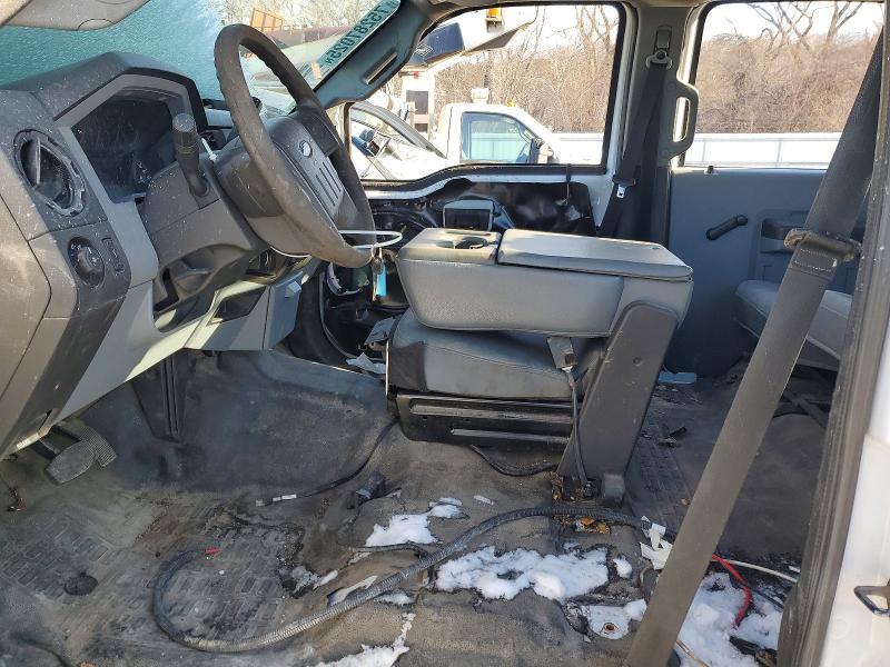 2016 Ford F450 Super Duty Flatbed Truck