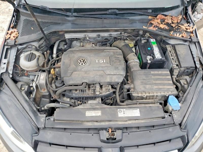 2017 Volkswagen Golf Sportwagen s