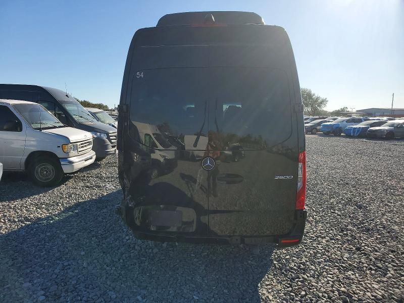 2024 Mercedes-Benz Sprinter 2500