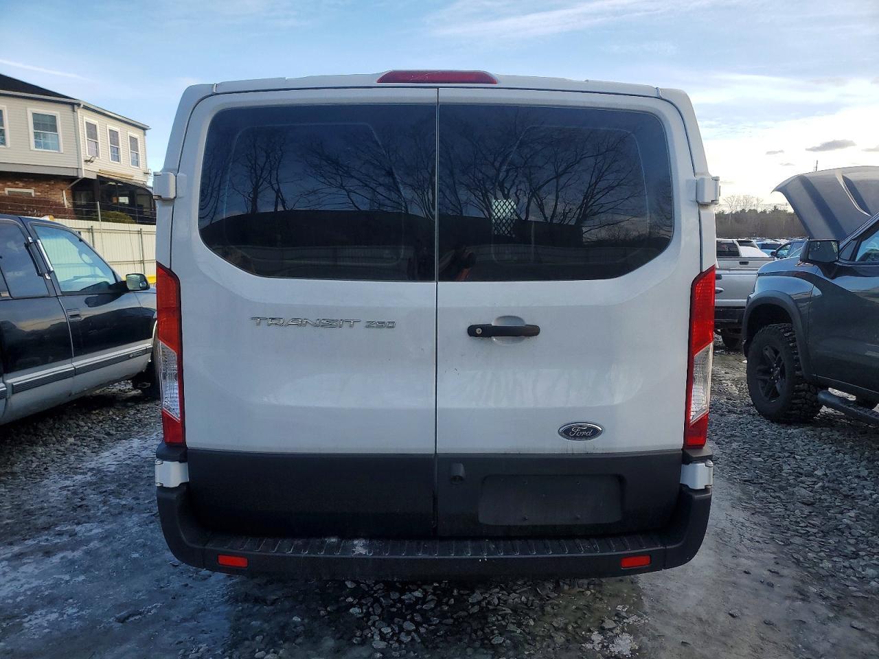 2019 Ford Transit T-250