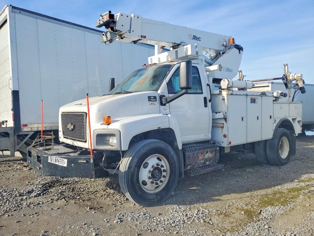 2007 Chevrolet C7500 Cable Placer Bucket Truck
