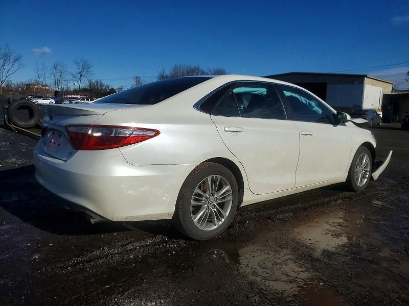 2016 Toyota Camry se