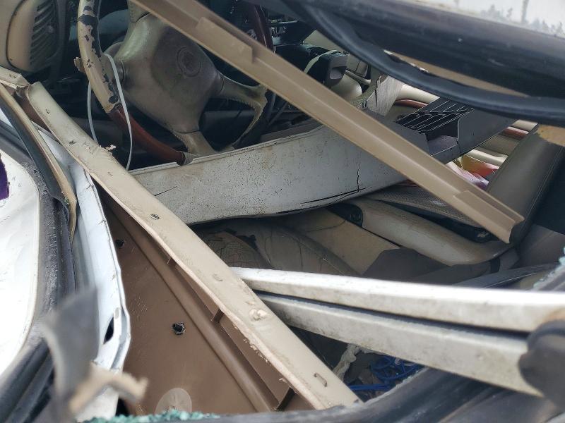 2000 Cadillac Escalade