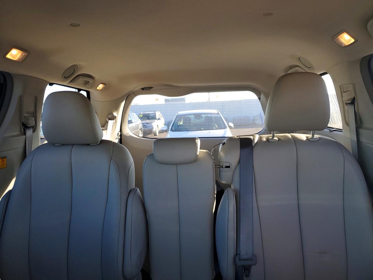 2013 Toyota Sienna xle