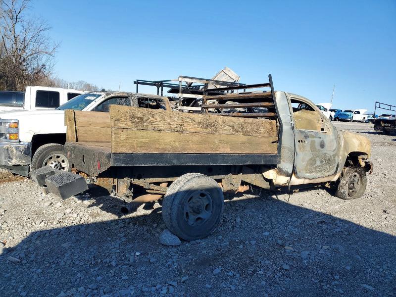 2007 Chevrolet Silverado Flatbed Truck