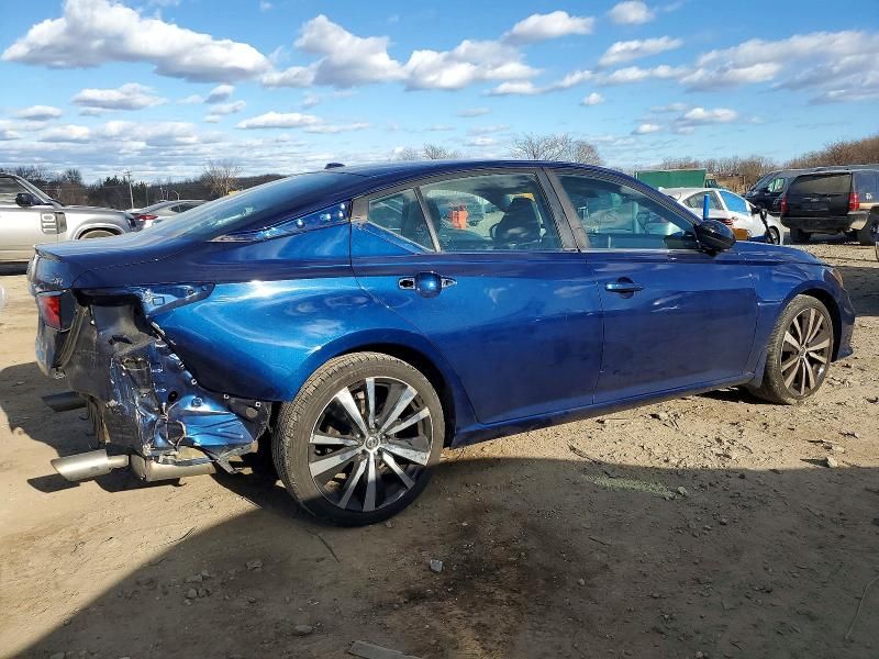 2021 Nissan Altima sr