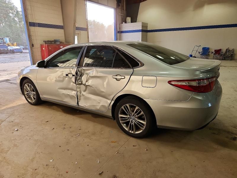 2016 Toyota Camry le