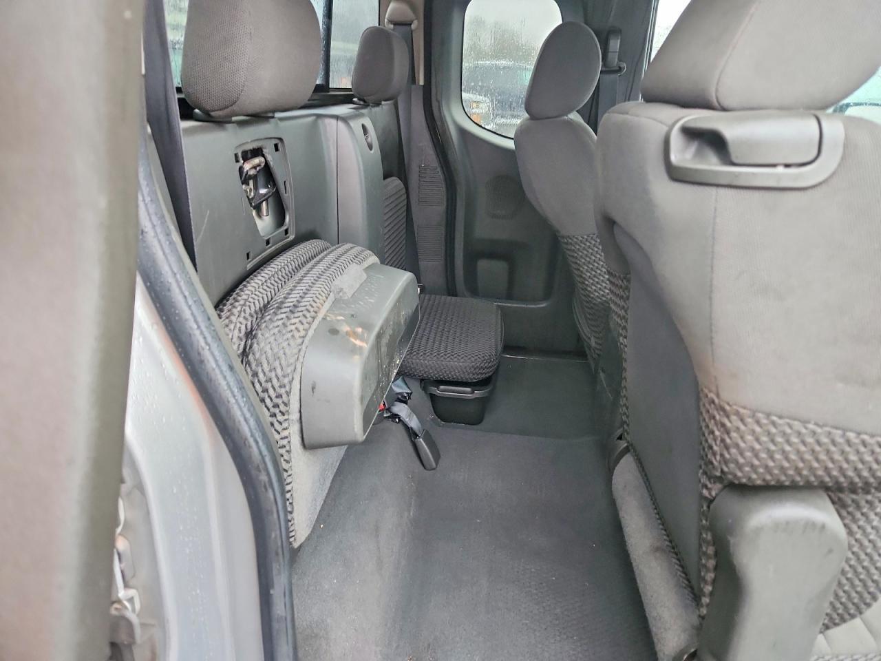 2008 Nissan Frontier King cab le